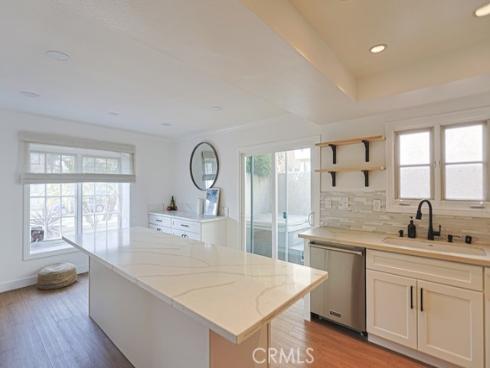 218  16th  A , Huntington Beach, CA