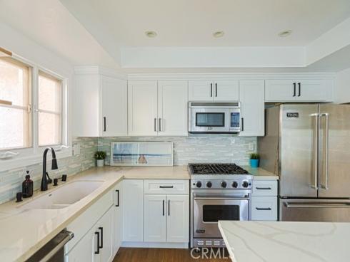 218  16th  A , Huntington Beach, CA