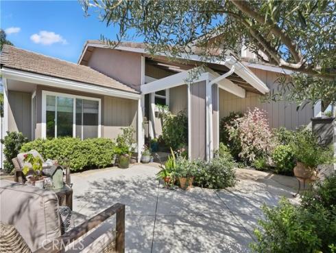 5771 Grimsby Drive , Huntington Beach, CA