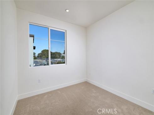 7255 Pointbreak Drive, Huntington Beach, CA