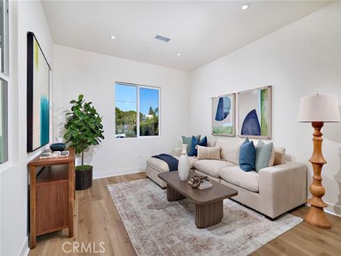 7255 Pointbreak Drive, Huntington Beach, CA