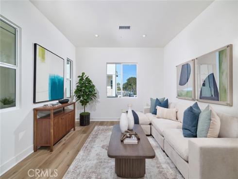 7255 Pointbreak Drive, Huntington Beach, CA