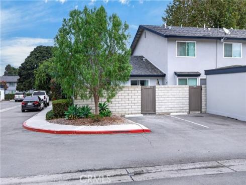 4713 Arena , Huntington Beach, CA