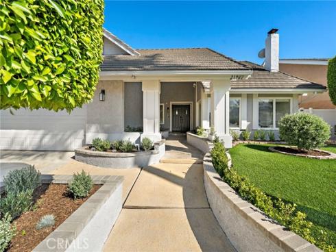 21902 Summerwind Lane, Huntington Beach, CA