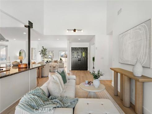 21902 Summerwind Lane, Huntington Beach, CA