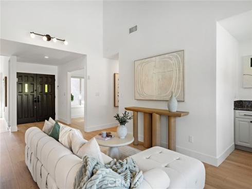 21902 Summerwind Lane, Huntington Beach, CA