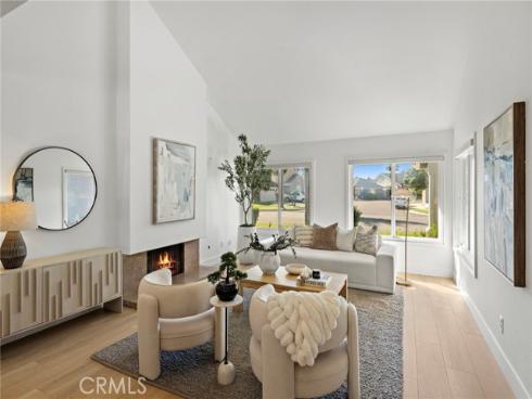 21902 Summerwind Lane, Huntington Beach, CA