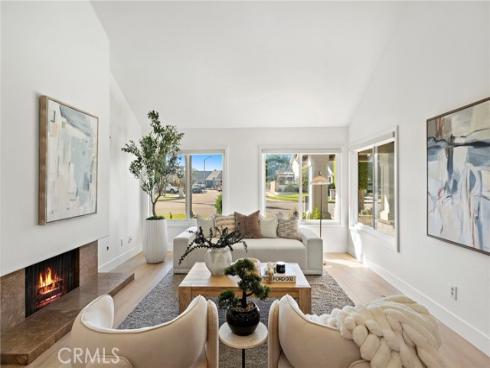 21902 Summerwind Lane, Huntington Beach, CA