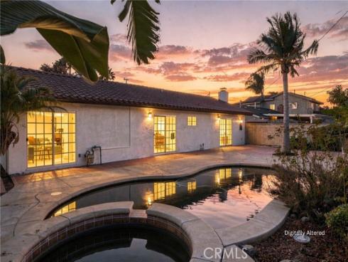 18001 Gulf , Huntington Beach, CA