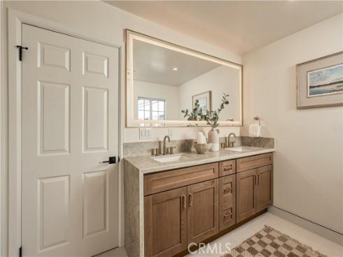 18001 Gulf , Huntington Beach, CA