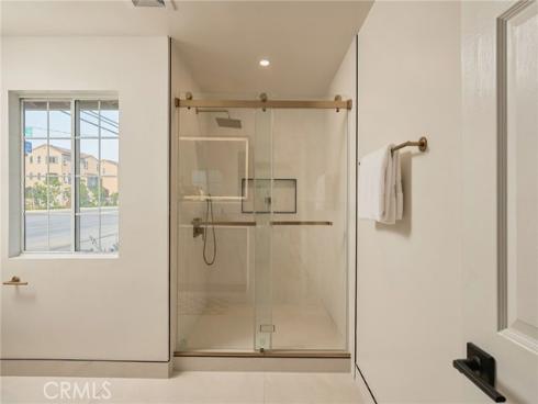 18001 Gulf , Huntington Beach, CA