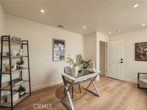 18001 Gulf , Huntington Beach, CA