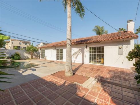 18001 Gulf , Huntington Beach, CA