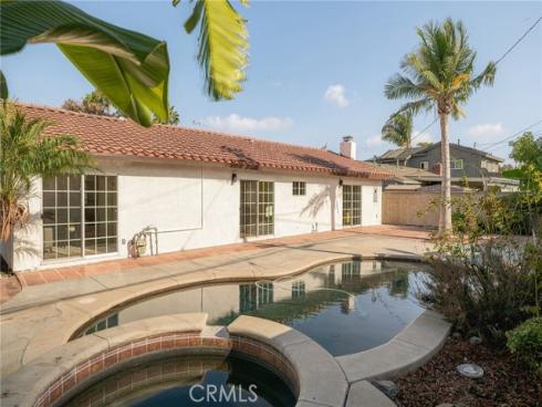 18001 Gulf , Huntington Beach, CA