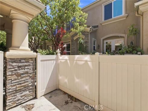 7244 Lisamarie Court, Huntington Beach, CA