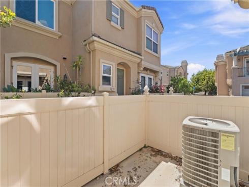7244 Lisamarie Court, Huntington Beach, CA