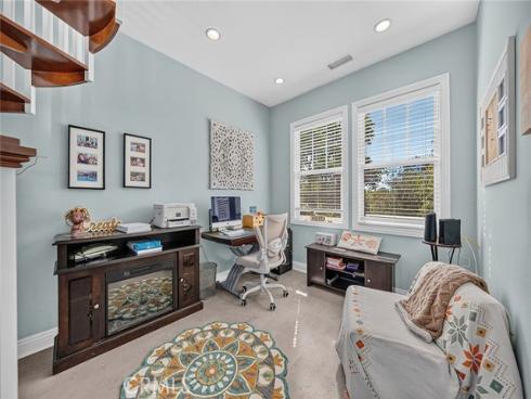 4742 Wentworth , Huntington Beach, CA