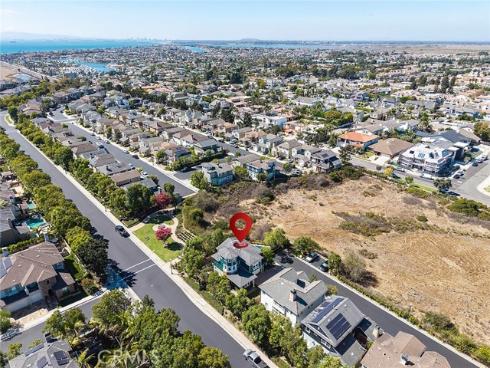 4742 Wentworth , Huntington Beach, CA