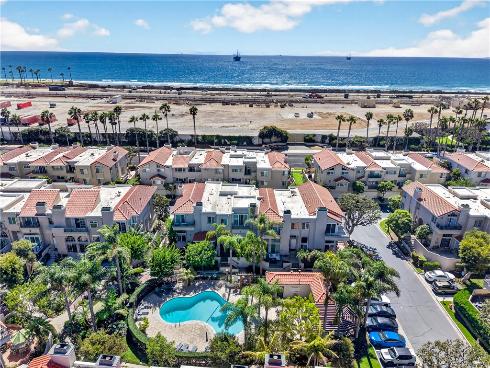 19401 Merion Circle, Huntington Beach, CA