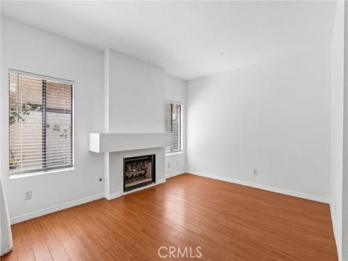 4752  Tiara  103  Drive, Huntington Beach, CA
