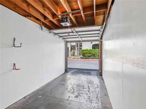 4752  Tiara  103  Drive, Huntington Beach, CA
