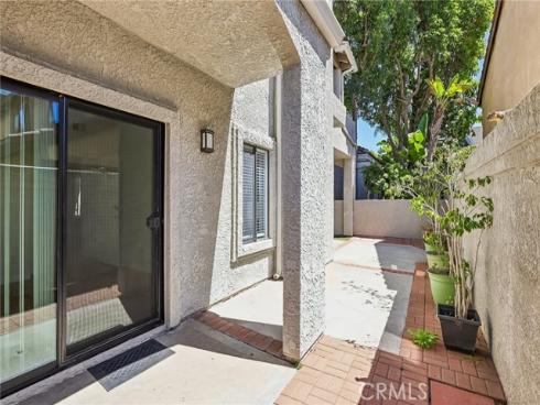 4752  Tiara  103  Drive, Huntington Beach, CA