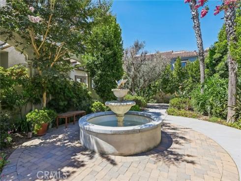 4752  Tiara  103  Drive, Huntington Beach, CA