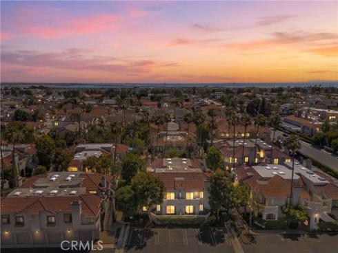 4782 Tiara 203 , Huntington Beach, CA