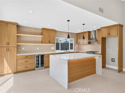 17951 Whitford Lane, Huntington Beach, CA
