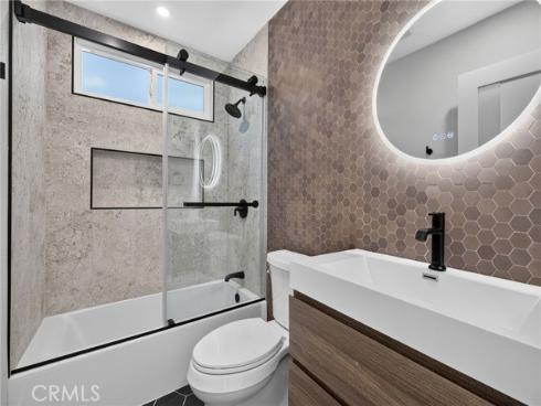 17951 Whitford Lane, Huntington Beach, CA