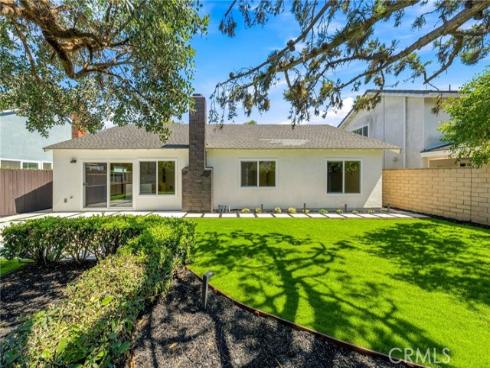 17951 Whitford Lane, Huntington Beach, CA