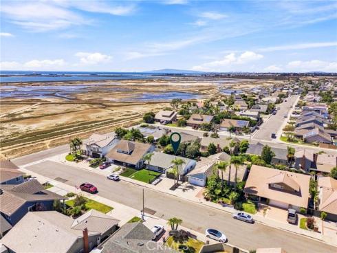 17951 Whitford Lane, Huntington Beach, CA
