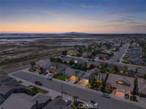 17951 Whitford Lane, Huntington Beach, CA
