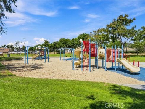 17951 Whitford Lane, Huntington Beach, CA