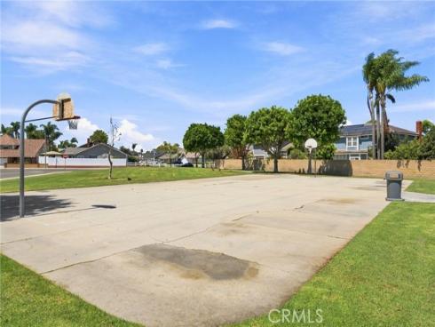 17951 Whitford Lane, Huntington Beach, CA