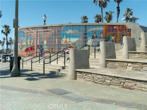 17951 Whitford Lane, Huntington Beach, CA