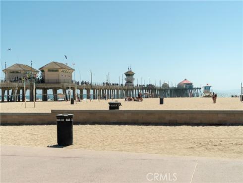 17951 Whitford Lane, Huntington Beach, CA