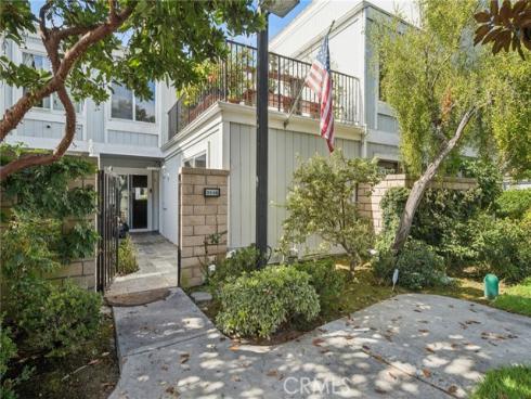 3546 Windspun , Huntington Beach, CA