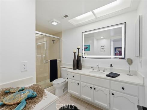 19225 Seabrook , Huntington Beach, CA