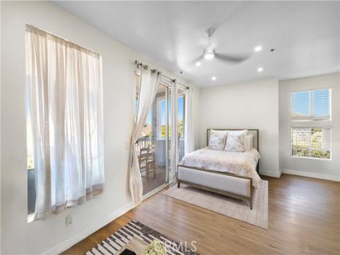 20301 Bluffside 313 , Huntington Beach, CA