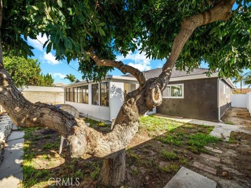 8351  Amsterdam   Drive, Huntington Beach, CA