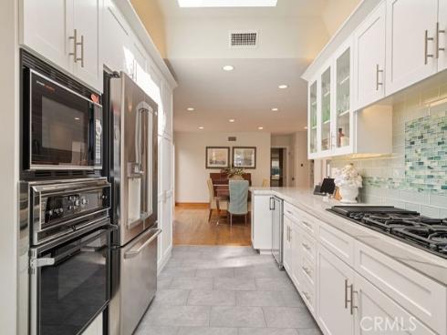 21892 Kaneohe , Huntington Beach, CA
