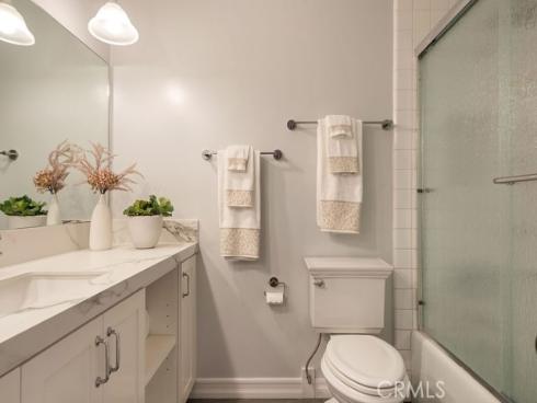 21892 Kaneohe , Huntington Beach, CA