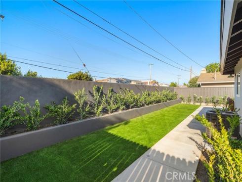 6841 Bonnie Drive, Huntington Beach, CA