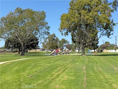 6841 Bonnie Drive, Huntington Beach, CA