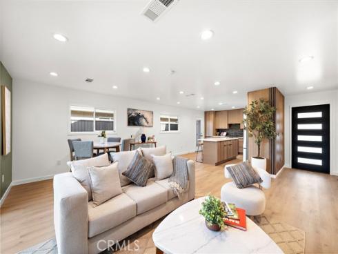 6841 Bonnie Drive, Huntington Beach, CA