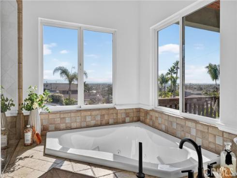 8281 Polk Circle, Huntington Beach, CA