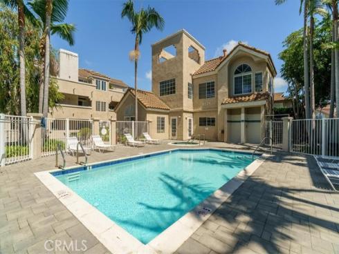 4561  Warner  , Huntington Beach, CA