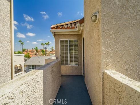 4561  Warner  , Huntington Beach, CA