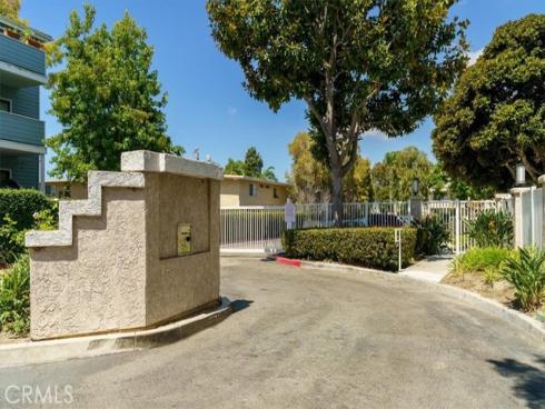 4561  Warner  , Huntington Beach, CA